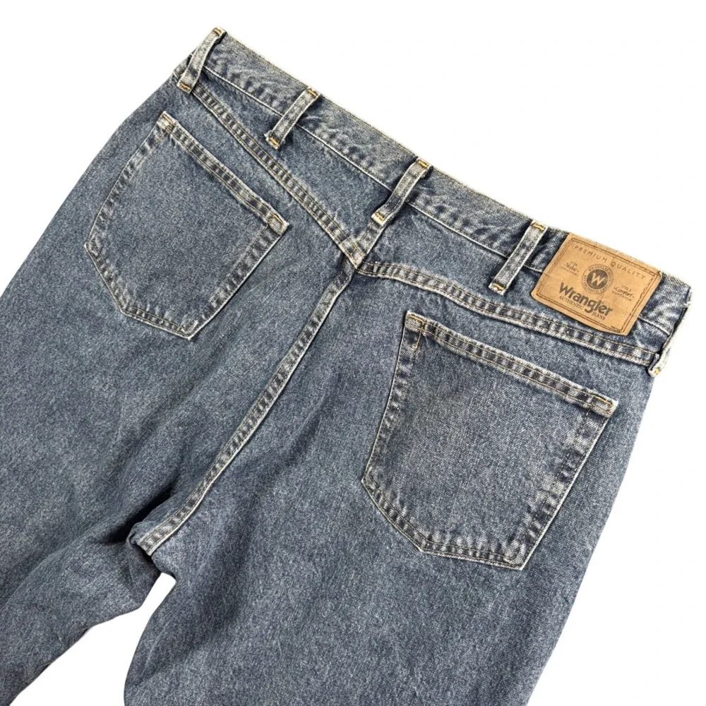 Wrangler Jeans Mens 36x32 (Tag 38x34) Blue Relaxed Fit Denim Pants Western